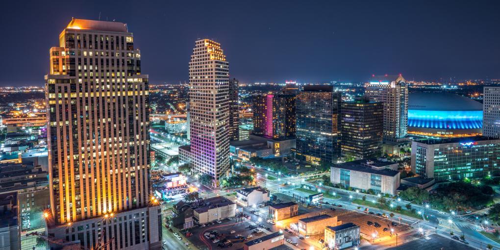 New Orleans LA skyline