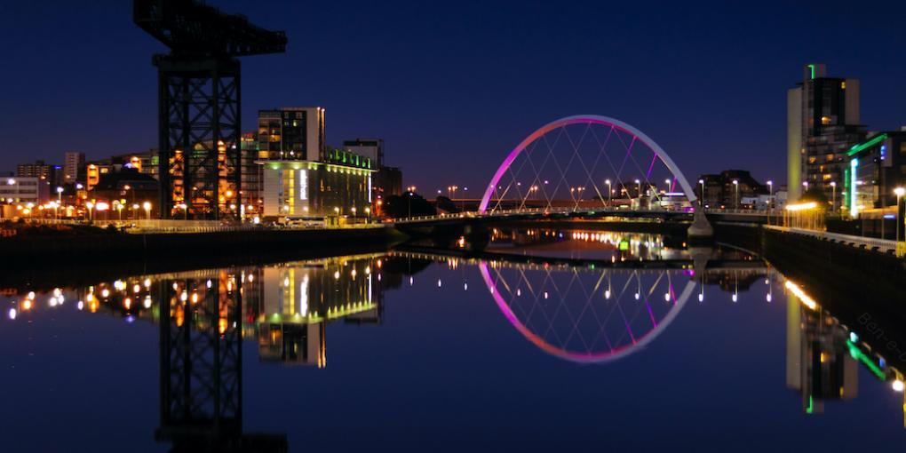 scotland-glasgow-evening-university-buildings-lights-lights-river-reflection