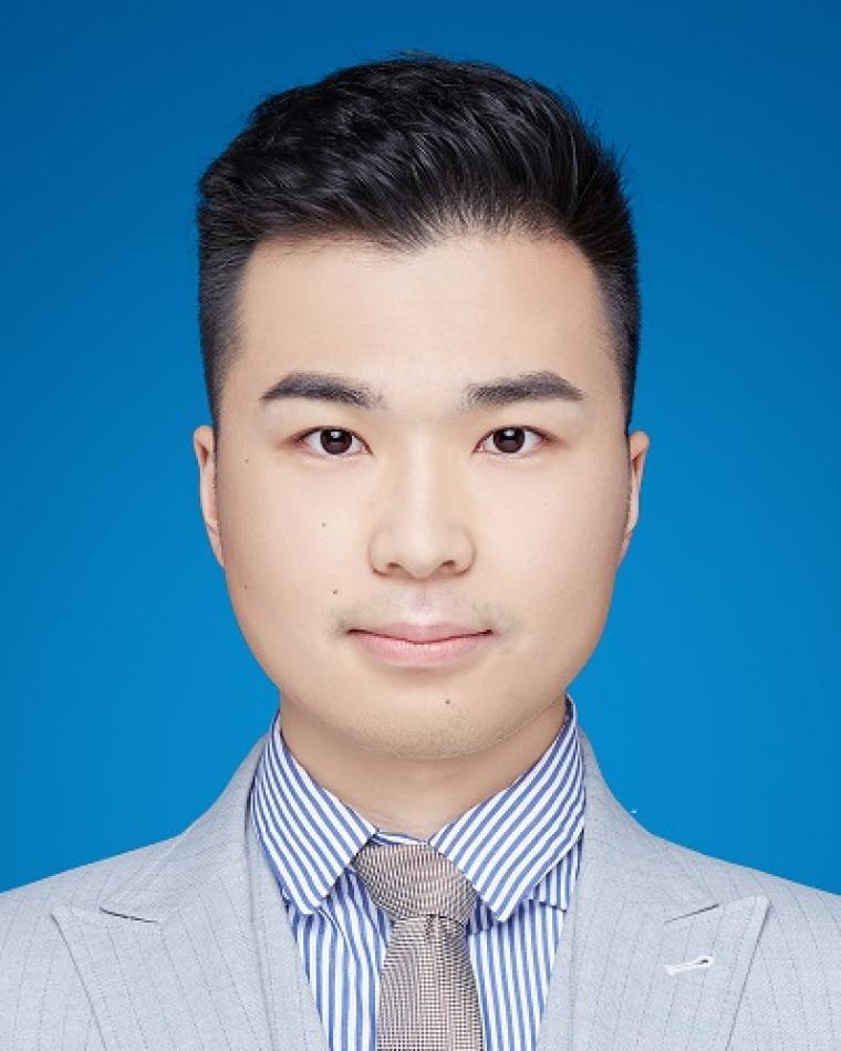 Borui Hou Headshot