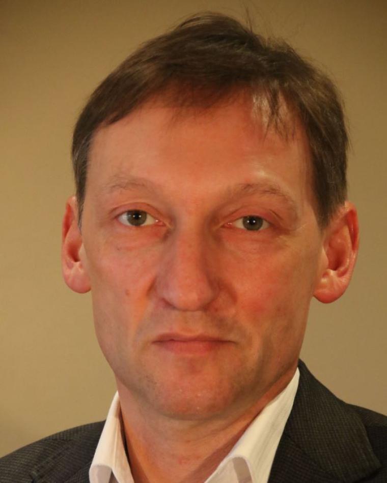 Ilya Budovsky Headshot