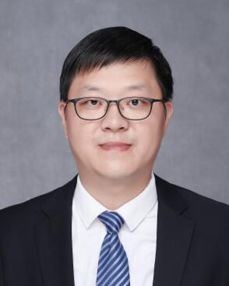 Changqing Shen headshot