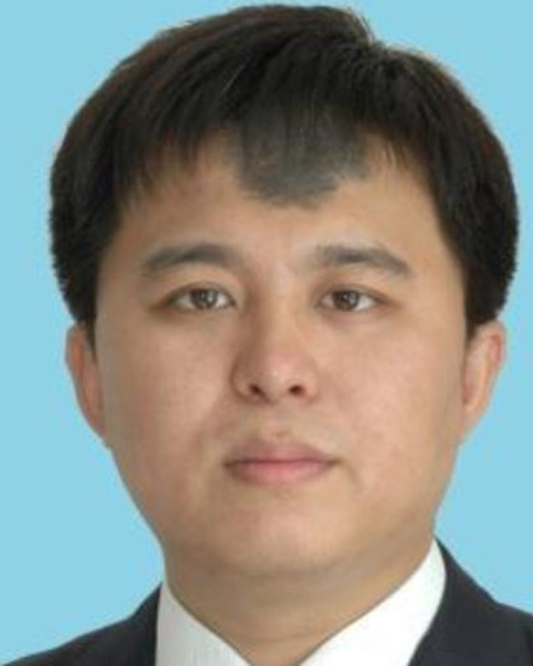 Datong Liu headshot