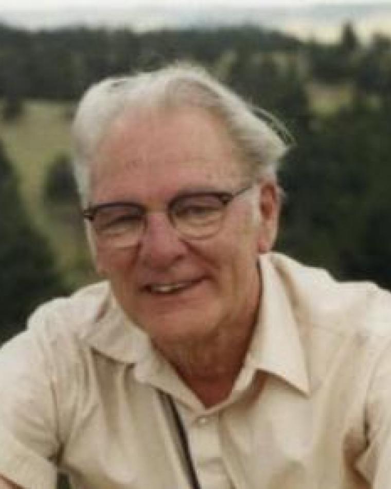 Hugo Loggeman headshot