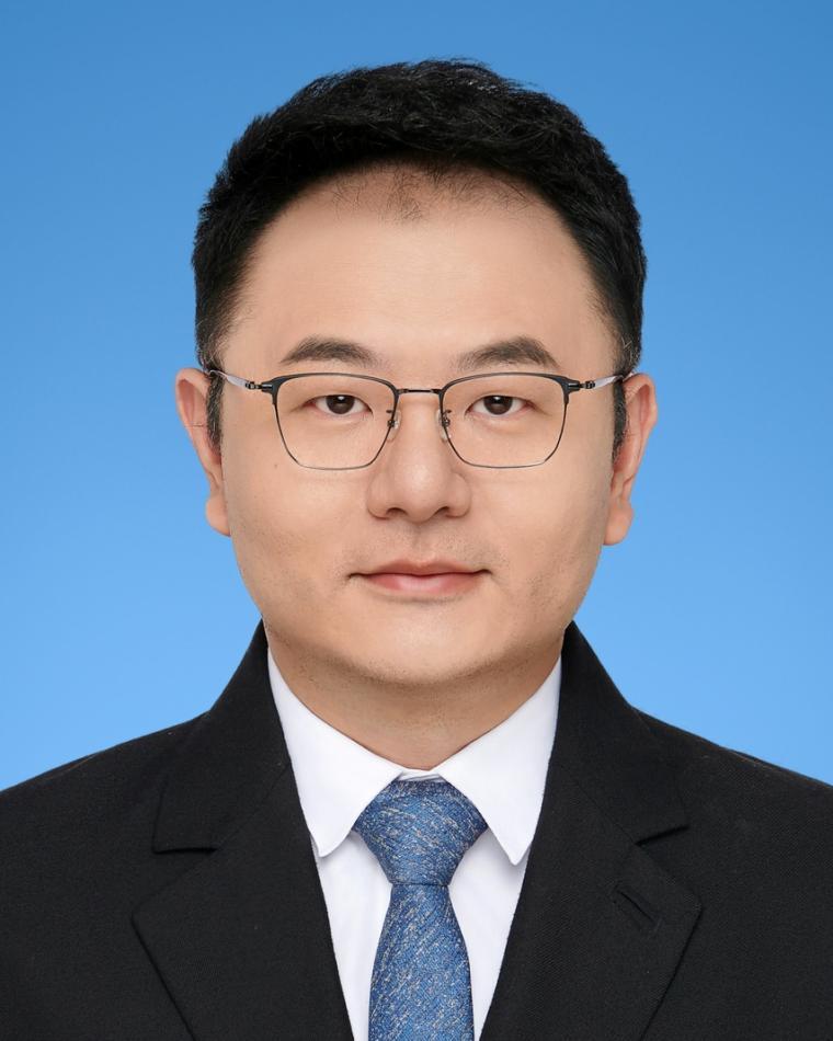 Yifan Li headshot