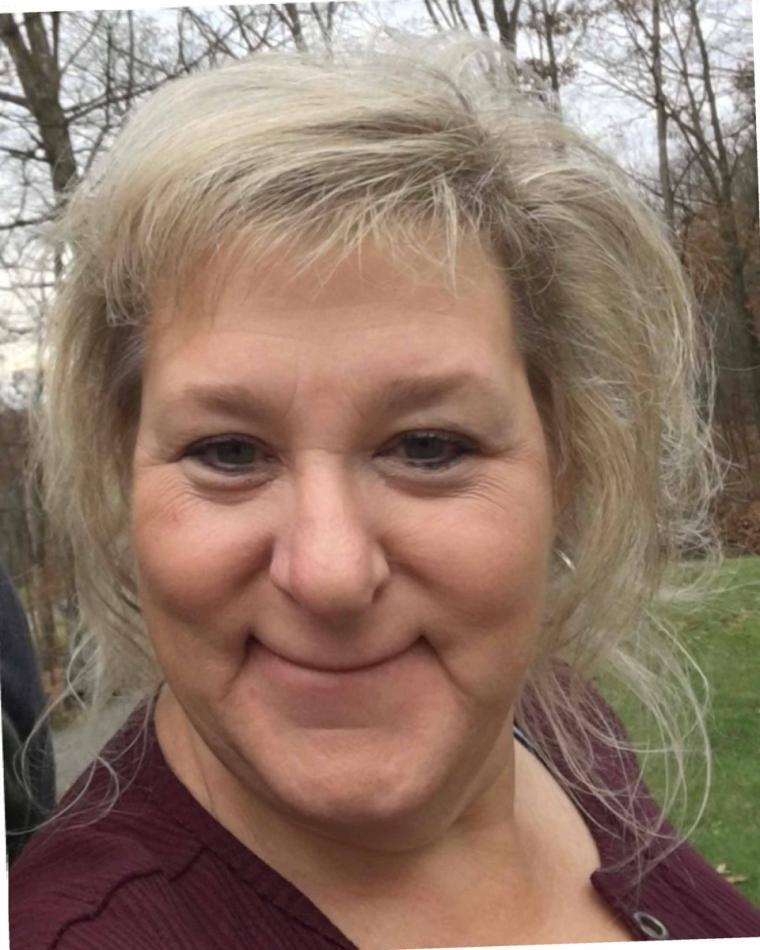 LeeAnn Pannebaker headshot