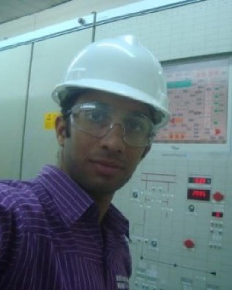Farrukh Usman Mirza Headshot