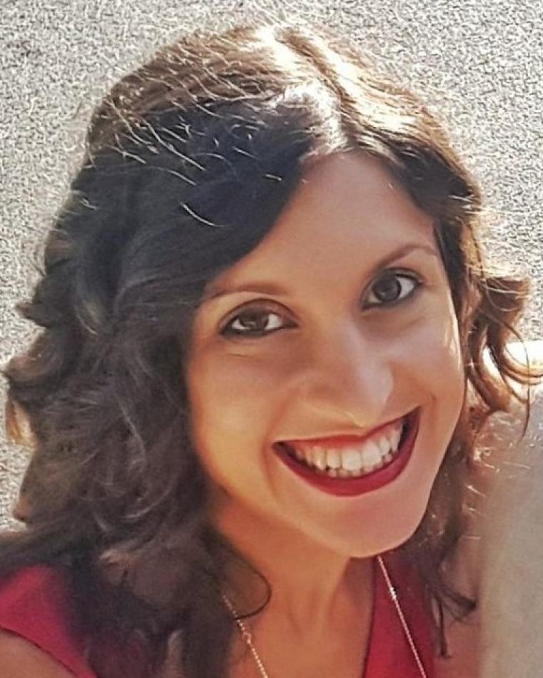 Gloria Cosoli headshot