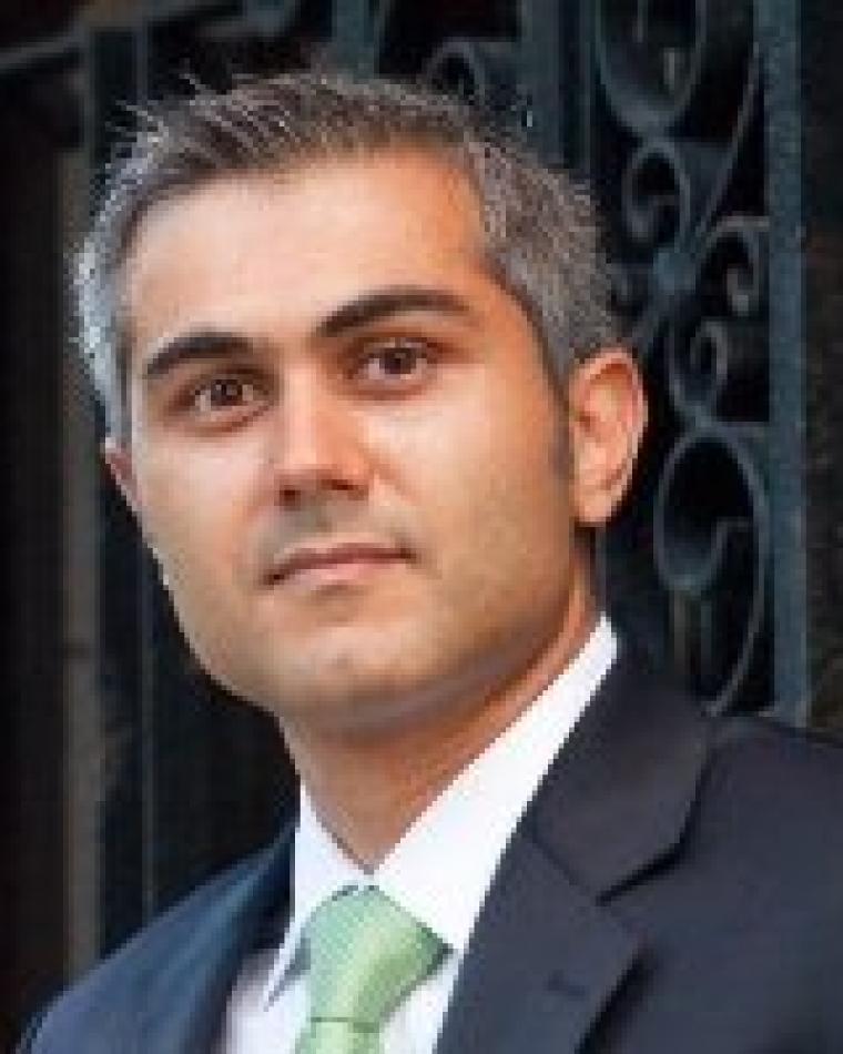 Mojtaba Hosseini Headshot