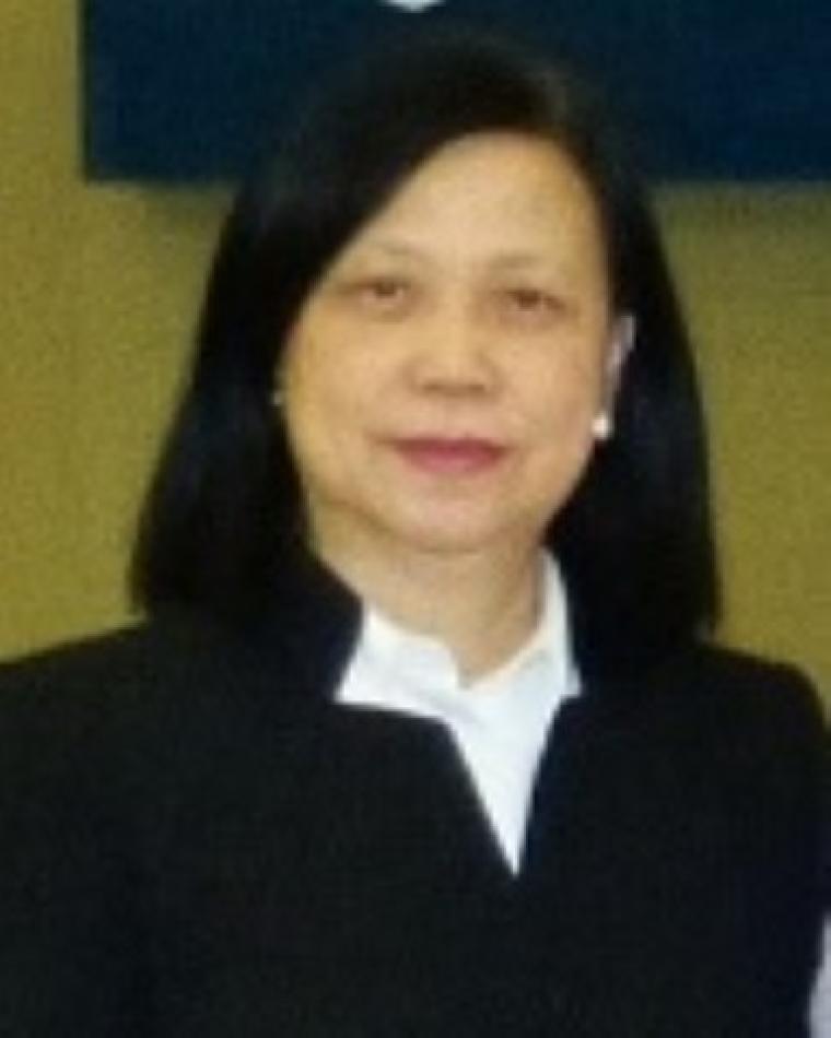 Moi-Tin Chew Headshot