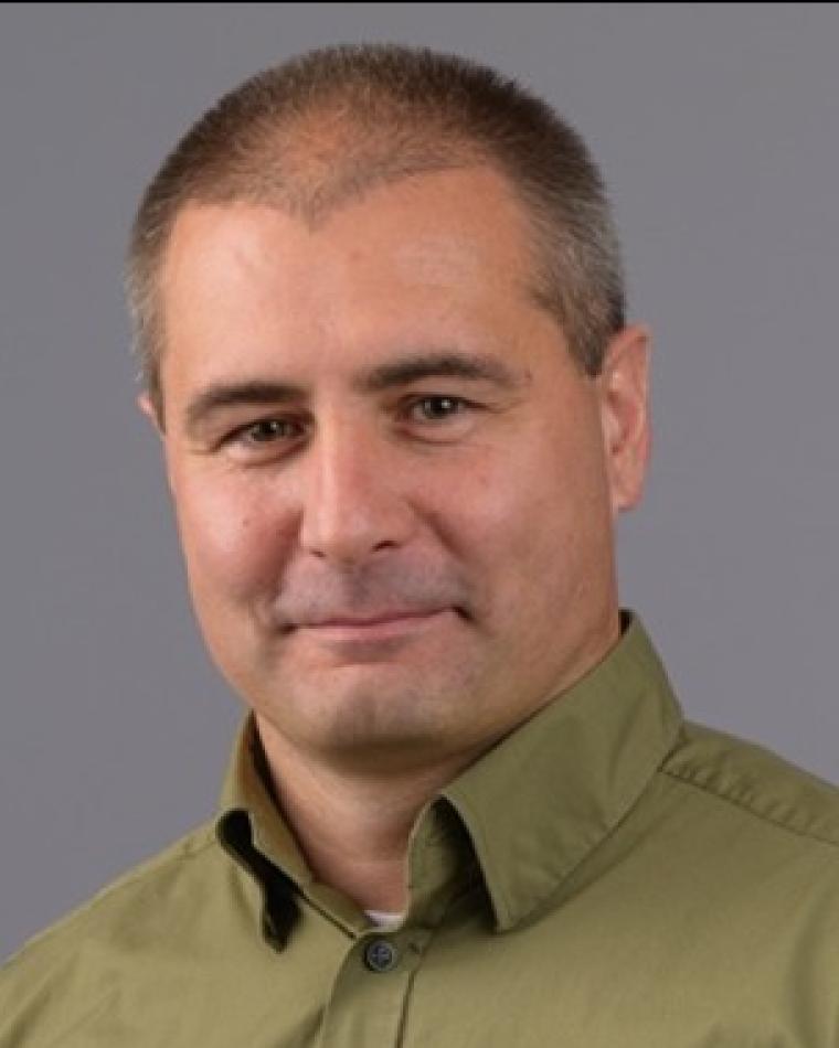 Maciej Zawodnoiok Headshot