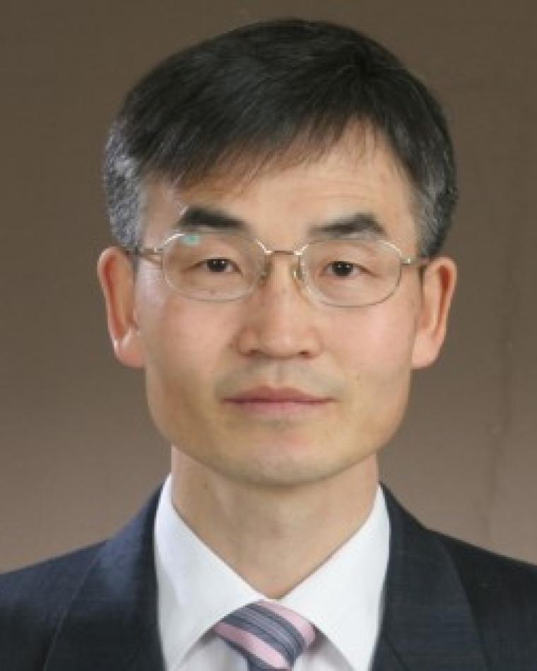 Tae-Weon Kang Headshot