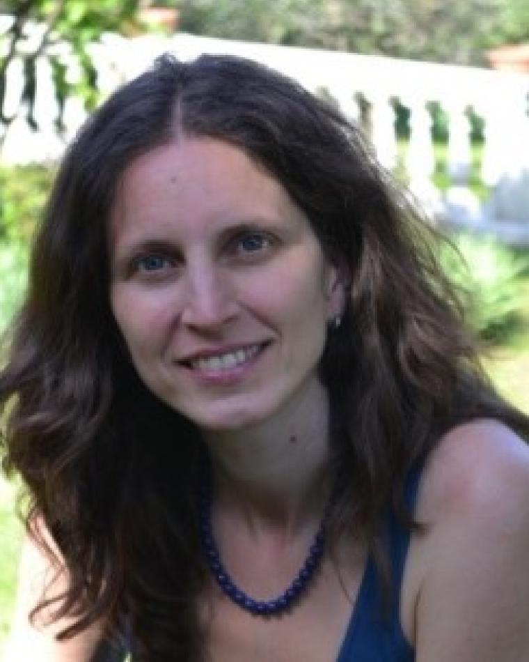 Simona Salicone Headshot