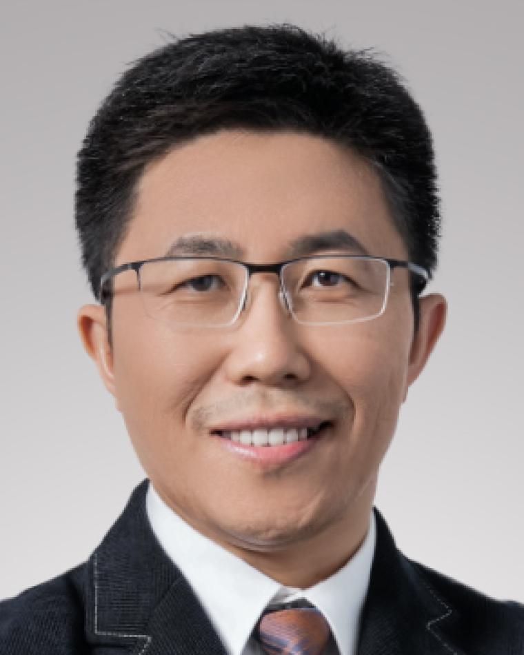 Weihua Li Headshot