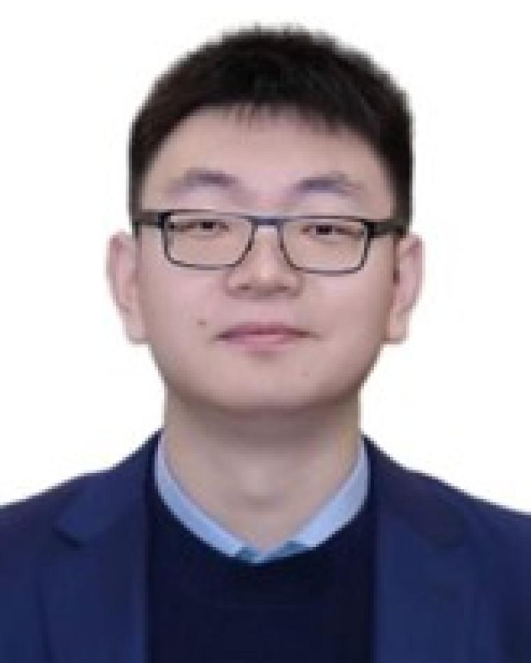 Weibo Liu headshot