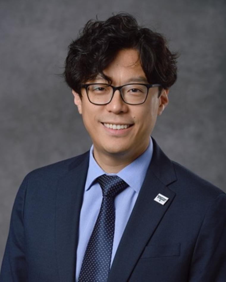 Yiming Deng headshot
