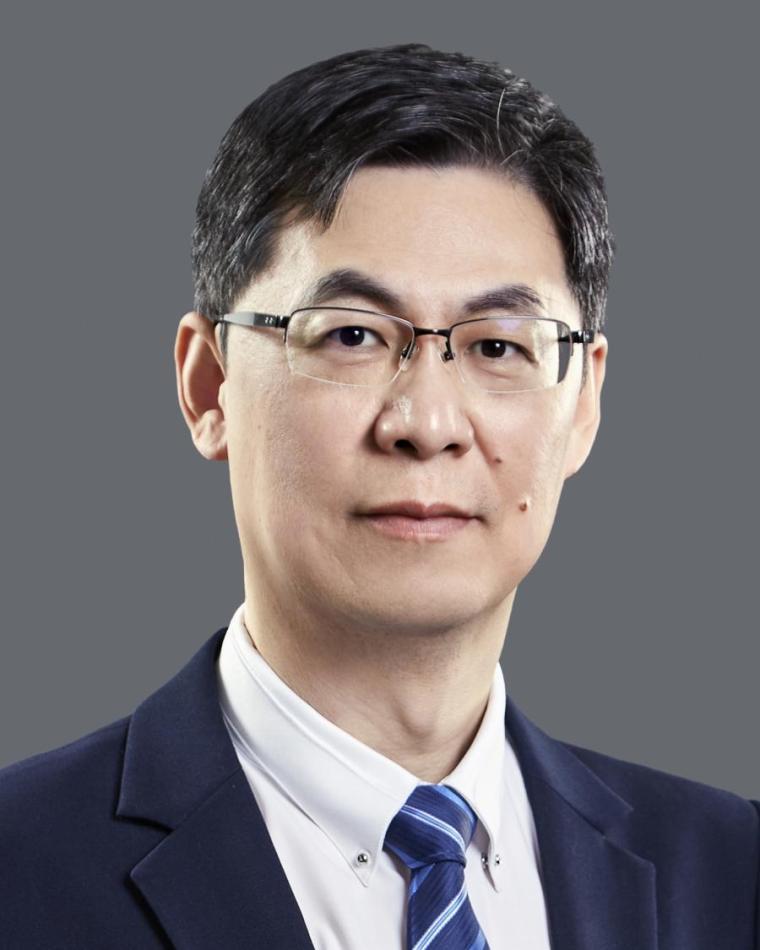 Yan Zhuang headshot