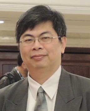 Chi Hung Hwang Headshot