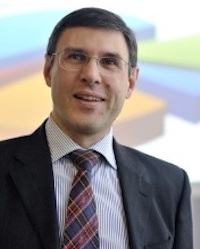 Dario Petri headshot